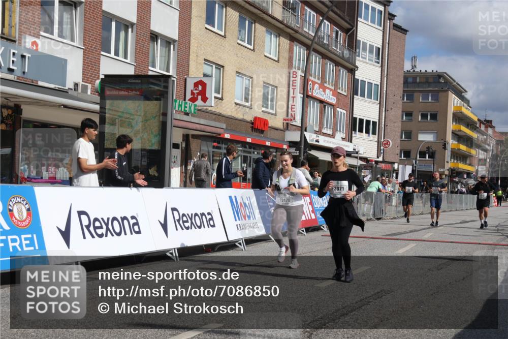 15.09.2024 - PSD Bank Halbmarathon Michael Strokosch http://msf.ph/oto/7086850 15.09.2024 12:35:28 Ziel 1504, 1895, 2257, 2286, 3071, 3178, 3300, 3329, 3468 meine-sportfotos.de