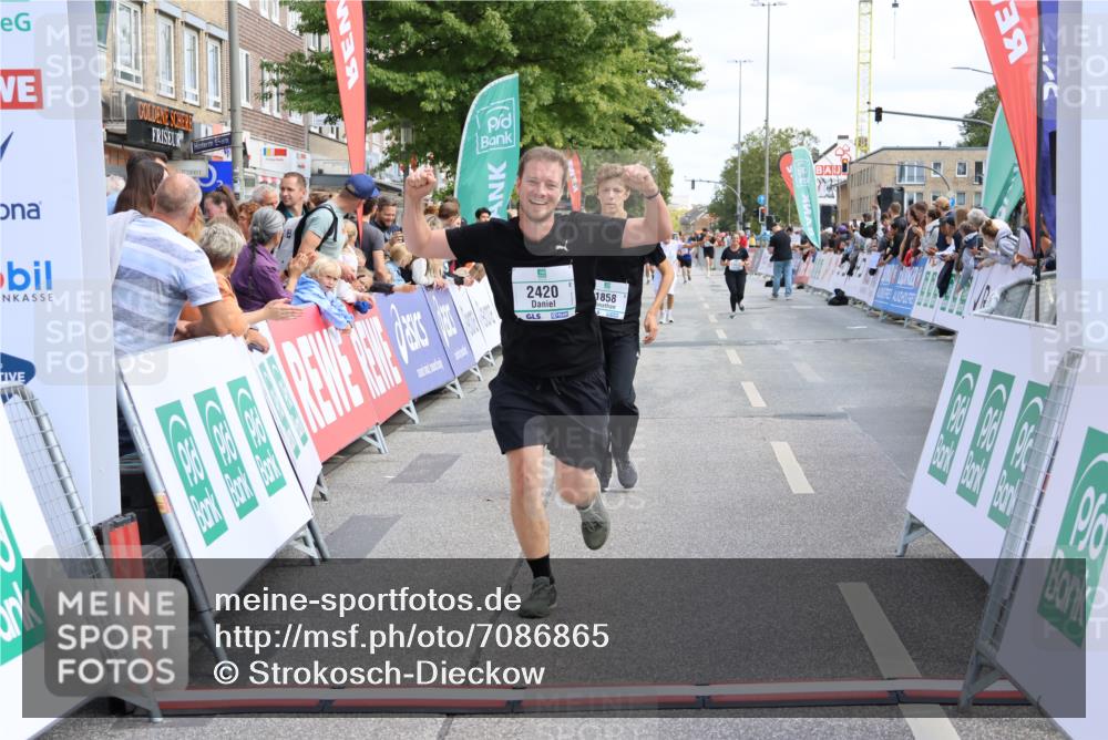 15.09.2024 - PSD Bank Halbmarathon Strokosch-Dieckow http://msf.ph/oto/7086865 15.09.2024 12:28:14 Ziel 1858, 2360, 2420, 3284 meine-sportfotos.de