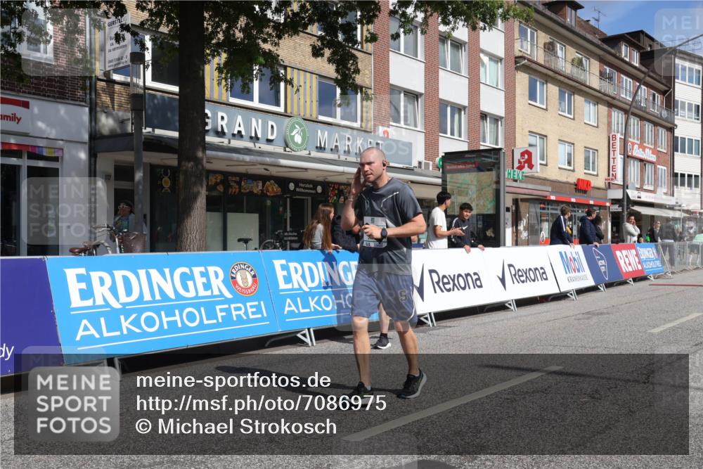 15.09.2024 - PSD Bank Halbmarathon Michael Strokosch http://msf.ph/oto/7086975 15.09.2024 12:35:37 Ziel 1504, 1895, 2257, 2286, 3071, 3178 meine-sportfotos.de