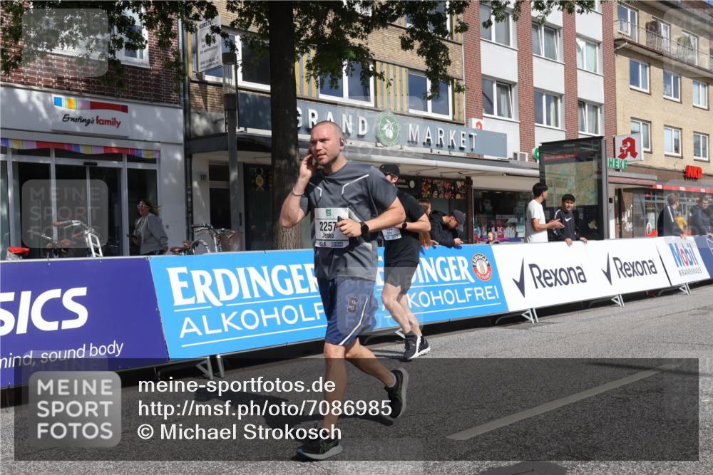 15.09.2024 - PSD Bank Halbmarathon Michael Strokosch http://msf.ph/oto/7086985 15.09.2024 12:35:38 Ziel 1504, 1895, 2257, 2286, 3071, 3178 meine-sportfotos.de