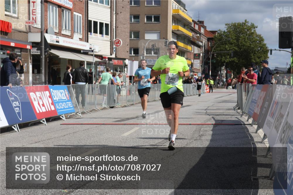 15.09.2024 - PSD Bank Halbmarathon Michael Strokosch http://msf.ph/oto/7087027 15.09.2024 12:36:08 Ziel 2302, 2380 meine-sportfotos.de