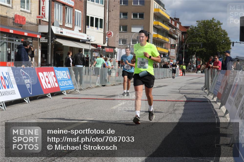 15.09.2024 - PSD Bank Halbmarathon Michael Strokosch http://msf.ph/oto/7087033 15.09.2024 12:36:08 Ziel 2302, 2380 meine-sportfotos.de