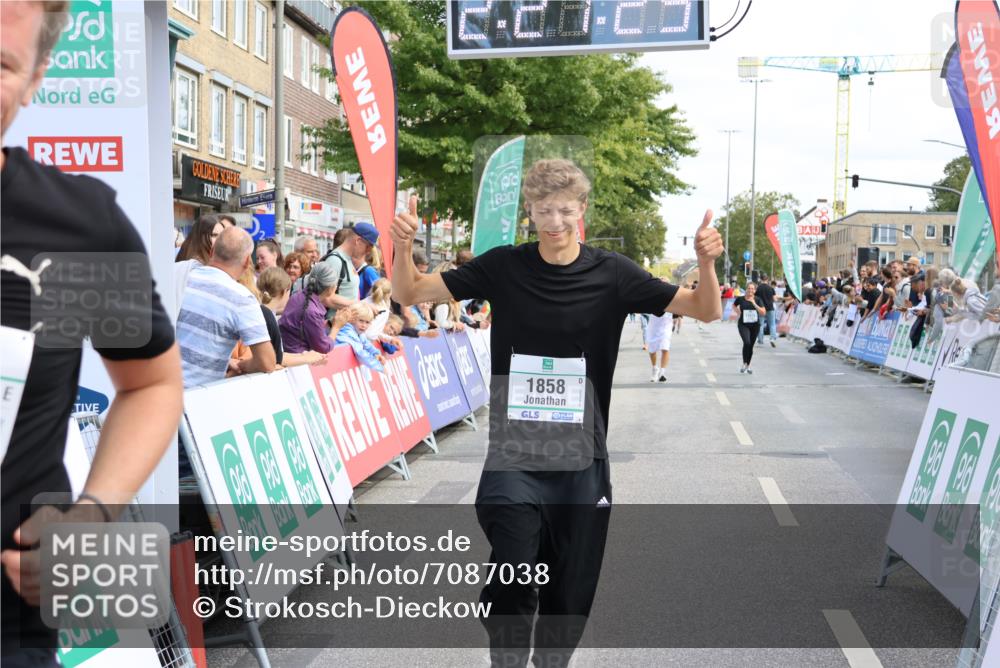 15.09.2024 - PSD Bank Halbmarathon Strokosch-Dieckow http://msf.ph/oto/7087038 15.09.2024 12:28:16 Ziel 1858, 2322, 2360, 2420, 3284 meine-sportfotos.de