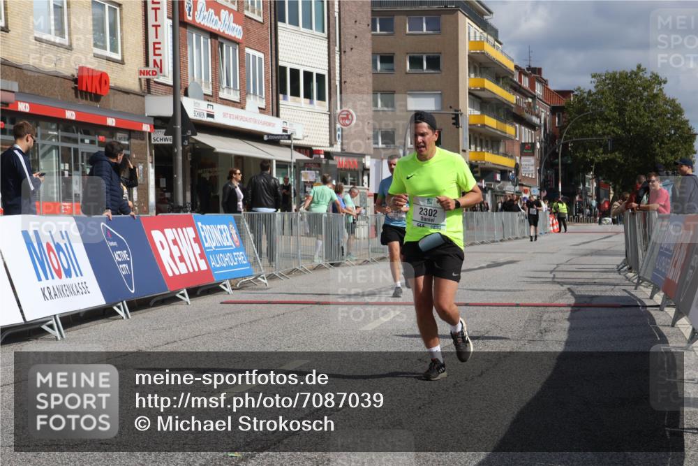 15.09.2024 - PSD Bank Halbmarathon Michael Strokosch http://msf.ph/oto/7087039 15.09.2024 12:36:09 Ziel 2302, 2380 meine-sportfotos.de