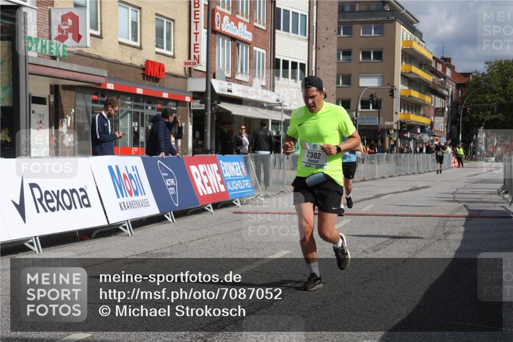 15.09.2024 - PSD Bank Halbmarathon Michael Strokosch http://msf.ph/oto/7087052 15.09.2024 12:36:09 Ziel 2302, 2380 meine-sportfotos.de