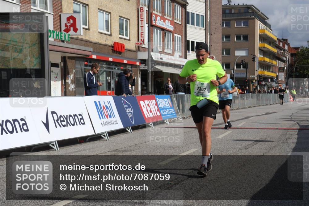 15.09.2024 - PSD Bank Halbmarathon Michael Strokosch http://msf.ph/oto/7087059 15.09.2024 12:36:09 Ziel 2302, 2380 meine-sportfotos.de