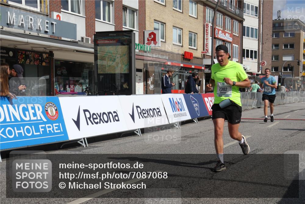 15.09.2024 - PSD Bank Halbmarathon Michael Strokosch http://msf.ph/oto/7087068 15.09.2024 12:36:10 Ziel 2302, 2380 meine-sportfotos.de