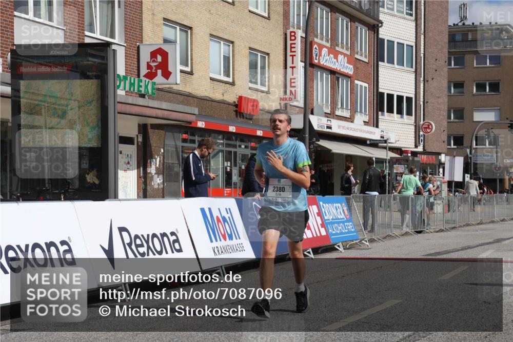 15.09.2024 - PSD Bank Halbmarathon Michael Strokosch http://msf.ph/oto/7087096 15.09.2024 12:36:12 Ziel 2302, 2380 meine-sportfotos.de