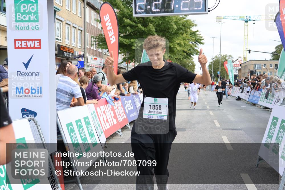 15.09.2024 - PSD Bank Halbmarathon Strokosch-Dieckow http://msf.ph/oto/7087099 15.09.2024 12:28:16 Ziel 1858, 2322, 2360, 2420, 3284 meine-sportfotos.de