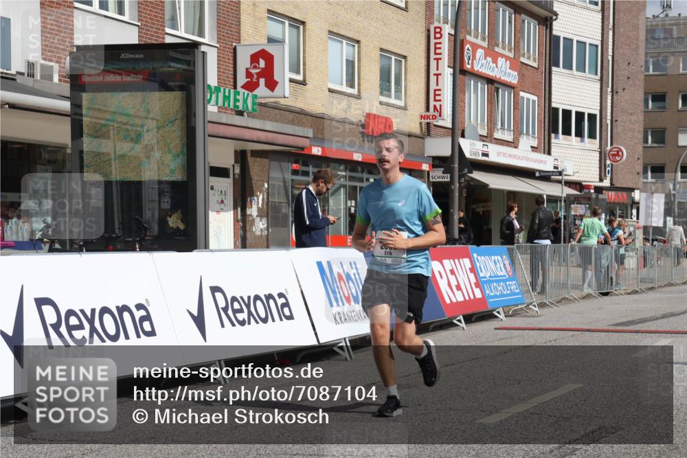 15.09.2024 - PSD Bank Halbmarathon Michael Strokosch http://msf.ph/oto/7087104 15.09.2024 12:36:12 Ziel 2302, 2380 meine-sportfotos.de