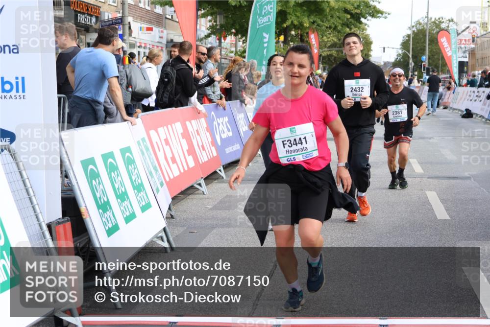 15.09.2024 - PSD Bank Halbmarathon Strokosch-Dieckow http://msf.ph/oto/7087150 15.09.2024 12:37:57 Ziel 2381, 2398, 2432, 3441, 3481 meine-sportfotos.de