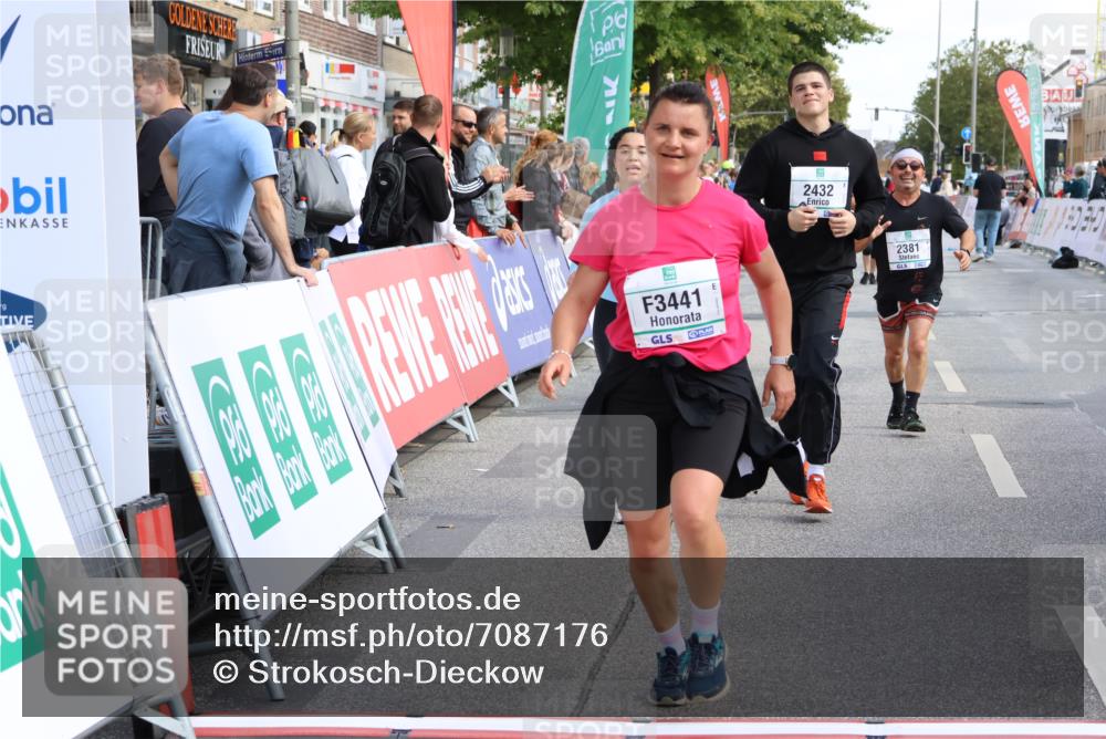 15.09.2024 - PSD Bank Halbmarathon Strokosch-Dieckow http://msf.ph/oto/7087176 15.09.2024 12:37:57 Ziel 2381, 2398, 2432, 3441, 3481 meine-sportfotos.de