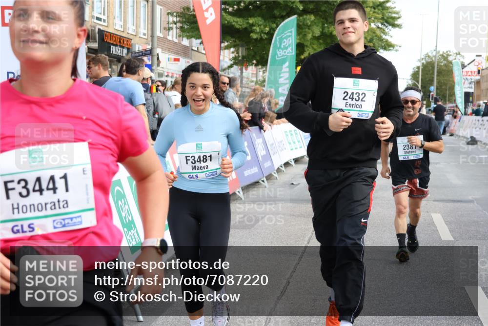 15.09.2024 - PSD Bank Halbmarathon Strokosch-Dieckow http://msf.ph/oto/7087220 15.09.2024 12:37:59 Ziel 1816, 2381, 2398, 2432, 2517, 3380, 3441, 3481 meine-sportfotos.de