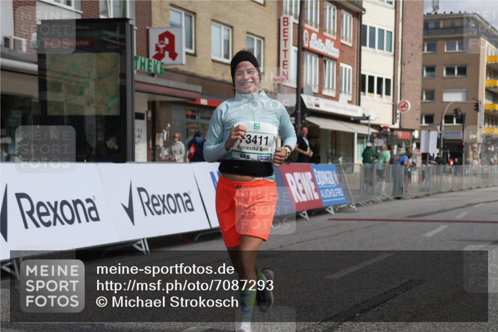 15.09.2024 - PSD Bank Halbmarathon Michael Strokosch http://msf.ph/oto/7087293 15.09.2024 12:36:39 Ziel 1978, 3404, 3411 meine-sportfotos.de