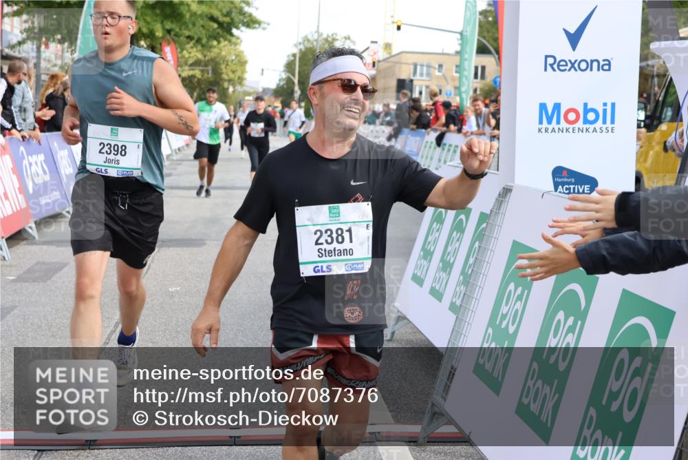 15.09.2024 - PSD Bank Halbmarathon Strokosch-Dieckow http://msf.ph/oto/7087376 15.09.2024 12:38:01 Ziel 1816, 2381, 2398, 2432, 2517, 3380, 3441, 3481 meine-sportfotos.de