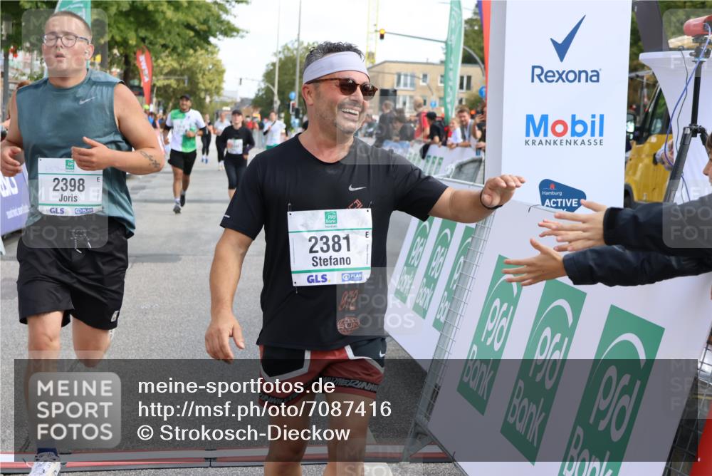 15.09.2024 - PSD Bank Halbmarathon Strokosch-Dieckow http://msf.ph/oto/7087416 15.09.2024 12:38:01 Ziel 1816, 2381, 2398, 2432, 2517, 3380, 3441, 3481 meine-sportfotos.de