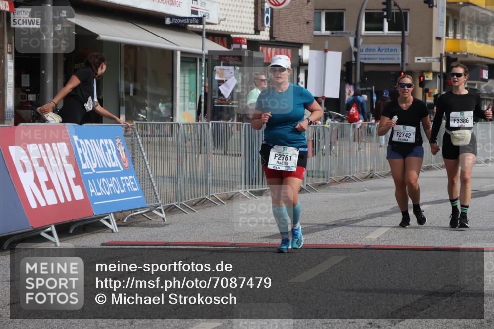 15.09.2024 - PSD Bank Halbmarathon Michael Strokosch http://msf.ph/oto/7087479 15.09.2024 12:37:15 Ziel 2742, 2761, 3386 meine-sportfotos.de