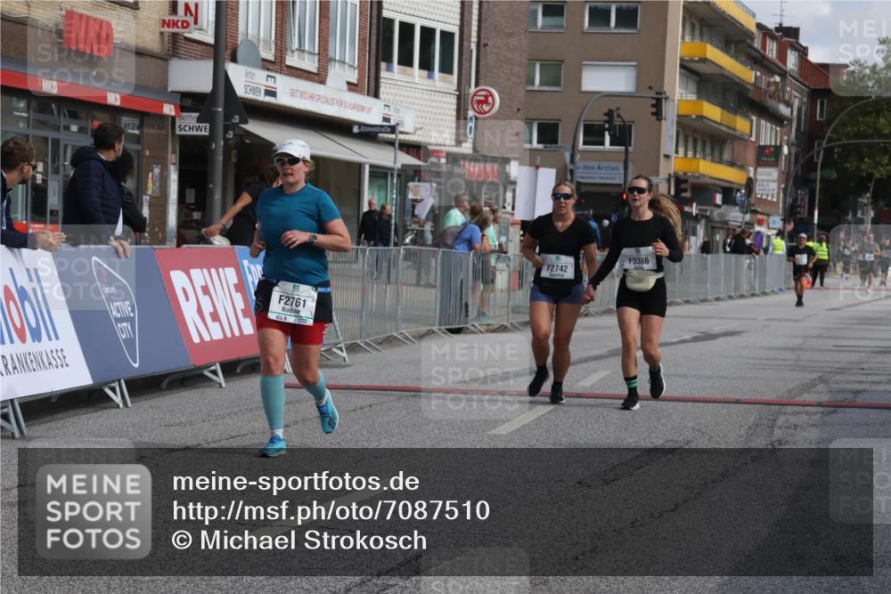 15.09.2024 - PSD Bank Halbmarathon Michael Strokosch http://msf.ph/oto/7087510 15.09.2024 12:37:17 Ziel 2742, 2761, 3386 meine-sportfotos.de