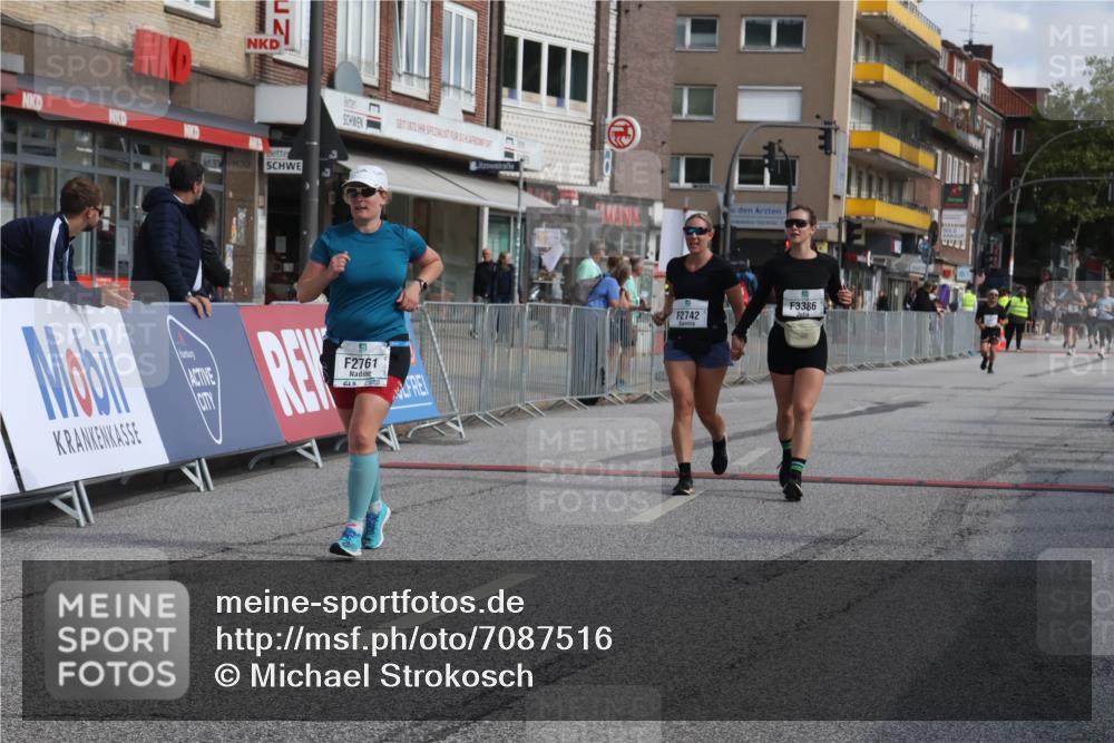 15.09.2024 - PSD Bank Halbmarathon Michael Strokosch http://msf.ph/oto/7087516 15.09.2024 12:37:17 Ziel 2742, 2761, 3386 meine-sportfotos.de