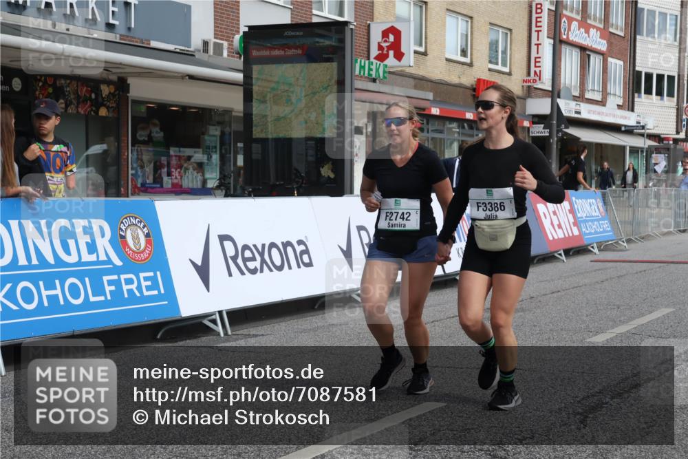 15.09.2024 - PSD Bank Halbmarathon Michael Strokosch http://msf.ph/oto/7087581 15.09.2024 12:37:22 Ziel 2742, 2761, 3386 meine-sportfotos.de
