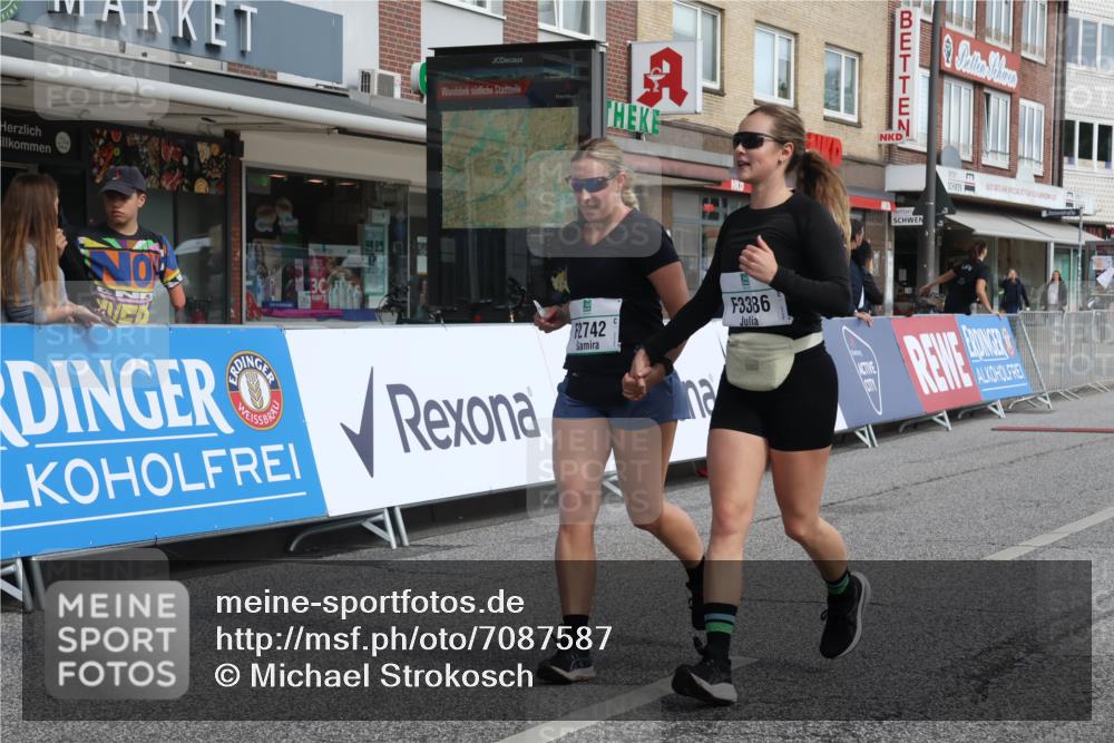 15.09.2024 - PSD Bank Halbmarathon Michael Strokosch http://msf.ph/oto/7087587 15.09.2024 12:37:22 Ziel 2742, 2761, 3386 meine-sportfotos.de