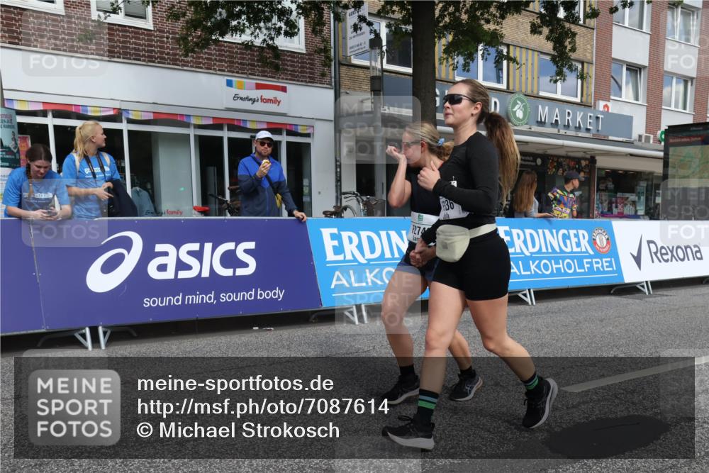 15.09.2024 - PSD Bank Halbmarathon Michael Strokosch http://msf.ph/oto/7087614 15.09.2024 12:37:23 Ziel 2742, 2761, 3386, 3441 meine-sportfotos.de