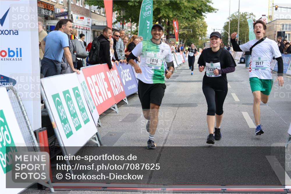 15.09.2024 - PSD Bank Halbmarathon Strokosch-Dieckow http://msf.ph/oto/7087625 15.09.2024 12:38:06 Ziel 1816, 2381, 2398, 2432, 2517, 3380, 3415, 3441, 3481 meine-sportfotos.de