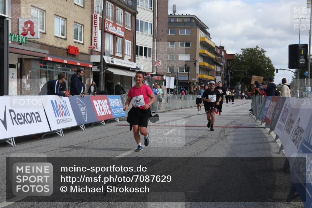 15.09.2024 - PSD Bank Halbmarathon Michael Strokosch http://msf.ph/oto/7087629 15.09.2024 12:37:33 Ziel 2381, 2398, 2432, 3441, 3481 meine-sportfotos.de
