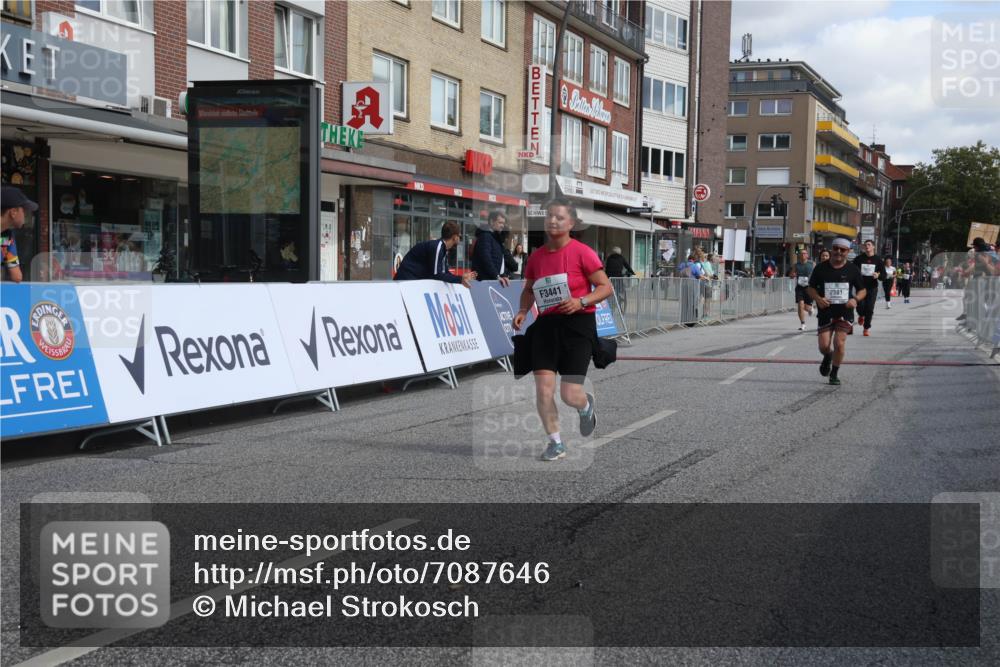15.09.2024 - PSD Bank Halbmarathon Michael Strokosch http://msf.ph/oto/7087646 15.09.2024 12:37:34 Ziel 2381, 2398, 2432, 3441, 3481 meine-sportfotos.de