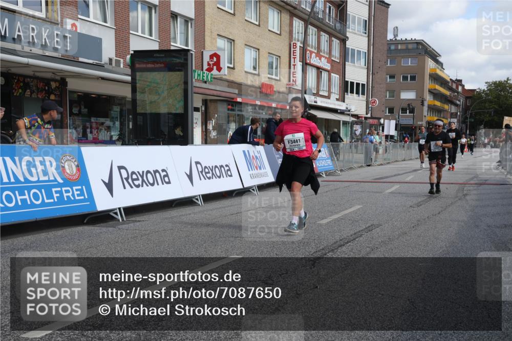 15.09.2024 - PSD Bank Halbmarathon Michael Strokosch http://msf.ph/oto/7087650 15.09.2024 12:37:34 Ziel 2381, 2398, 2432, 3441, 3481 meine-sportfotos.de