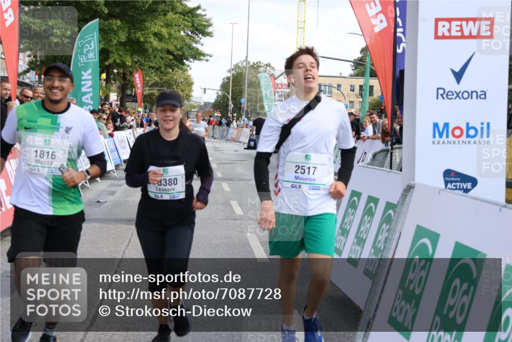 15.09.2024 - PSD Bank Halbmarathon Strokosch-Dieckow http://msf.ph/oto/7087728 15.09.2024 12:38:07 Ziel 1816, 2381, 2398, 2432, 2517, 3380, 3415, 3441, 3481 meine-sportfotos.de