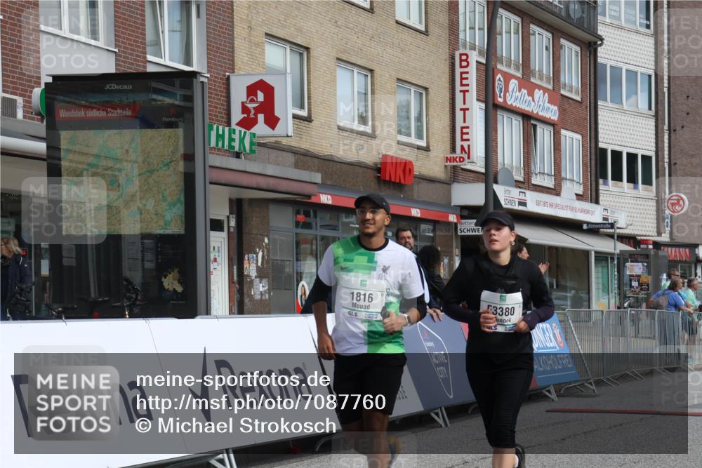 15.09.2024 - PSD Bank Halbmarathon Michael Strokosch http://msf.ph/oto/7087760 15.09.2024 12:37:46 Ziel 1816, 2381, 2398, 2432, 2517, 3380, 3415, 3417, 3481 meine-sportfotos.de