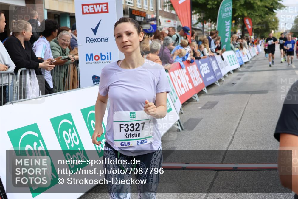 15.09.2024 - PSD Bank Halbmarathon Strokosch-Dieckow http://msf.ph/oto/7087796 15.09.2024 12:28:28 Ziel 1858, 2322, 3017, 3073, 3121, 3327 meine-sportfotos.de