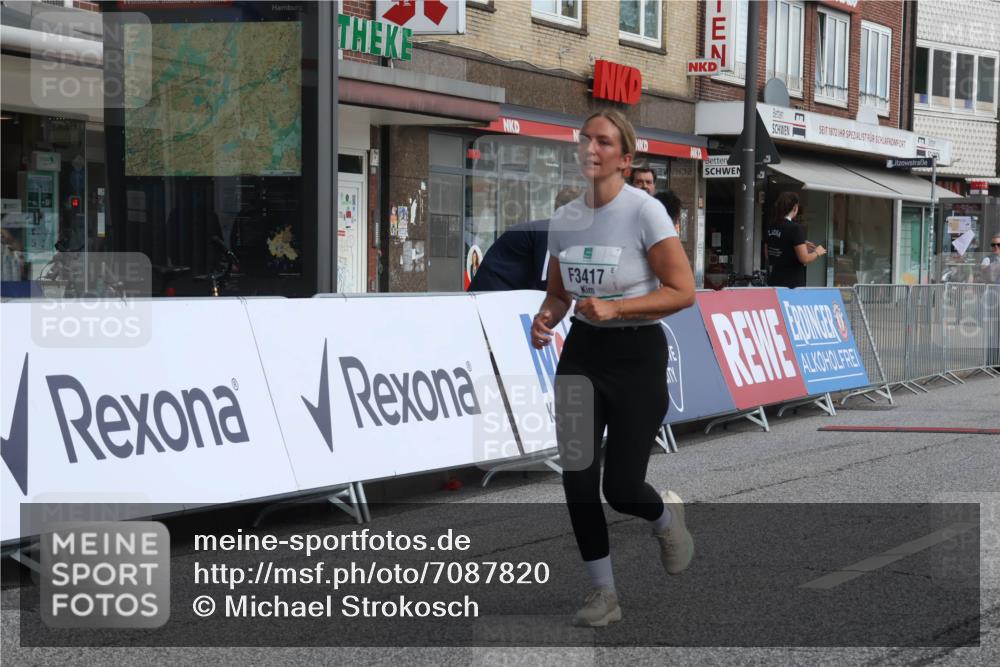 15.09.2024 - PSD Bank Halbmarathon Michael Strokosch http://msf.ph/oto/7087820 15.09.2024 12:37:52 Ziel 1816, 2517, 3380, 3415, 3417 meine-sportfotos.de