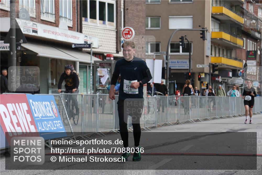 15.09.2024 - PSD Bank Halbmarathon Michael Strokosch http://msf.ph/oto/7088036 15.09.2024 12:38:32 Ziel 2285 meine-sportfotos.de