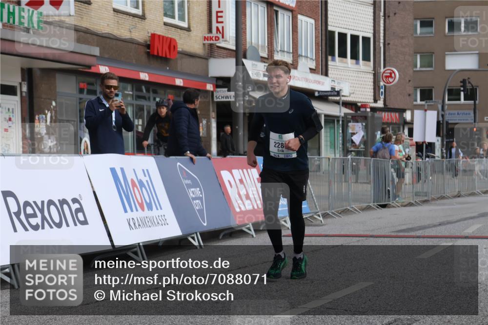 15.09.2024 - PSD Bank Halbmarathon Michael Strokosch http://msf.ph/oto/7088071 15.09.2024 12:38:33 Ziel 2285, 3123 meine-sportfotos.de