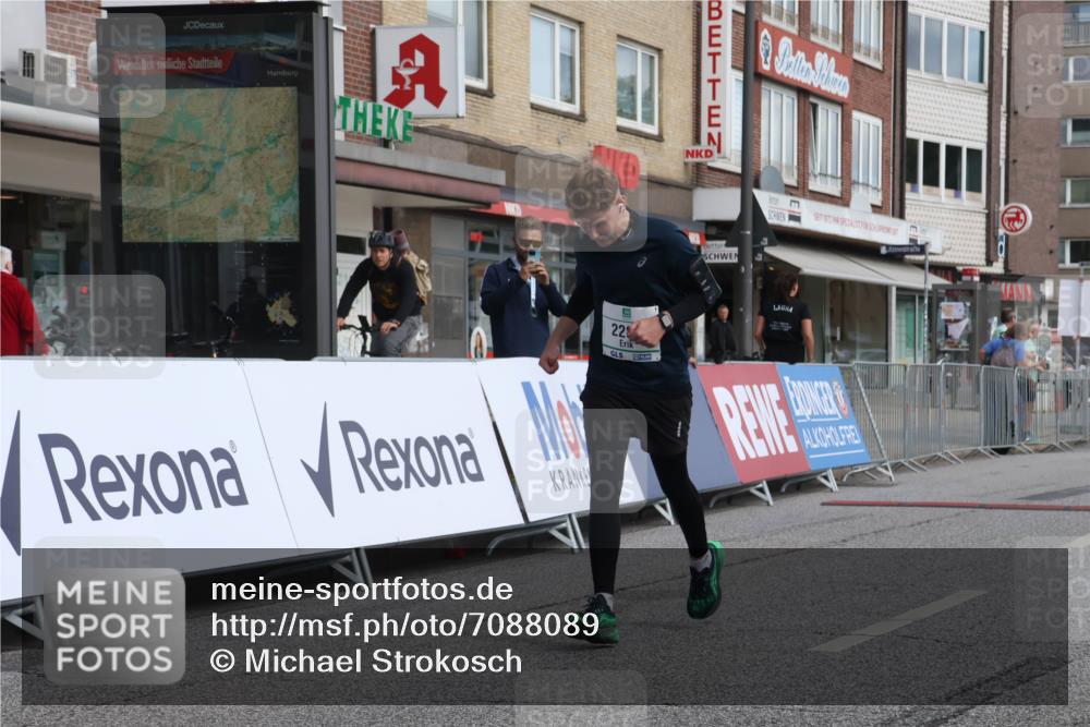 15.09.2024 - PSD Bank Halbmarathon Michael Strokosch http://msf.ph/oto/7088089 15.09.2024 12:38:34 Ziel 2285, 3123 meine-sportfotos.de