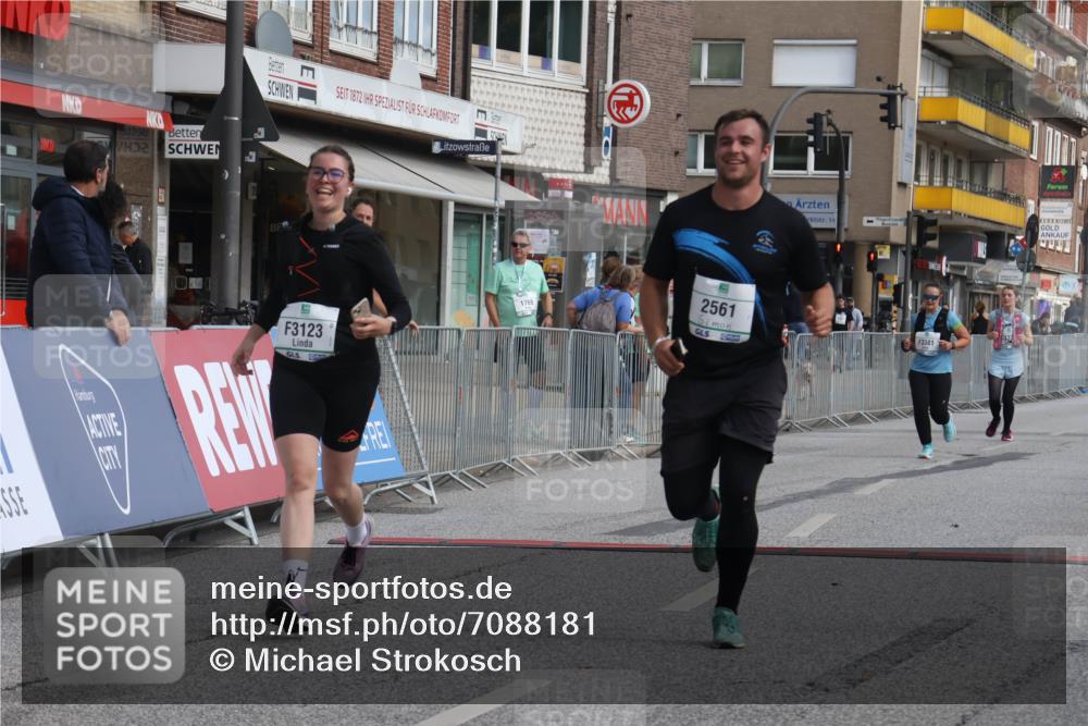 15.09.2024 - PSD Bank Halbmarathon Michael Strokosch http://msf.ph/oto/7088181 15.09.2024 12:38:41 Ziel 2285, 3123, 3381 meine-sportfotos.de