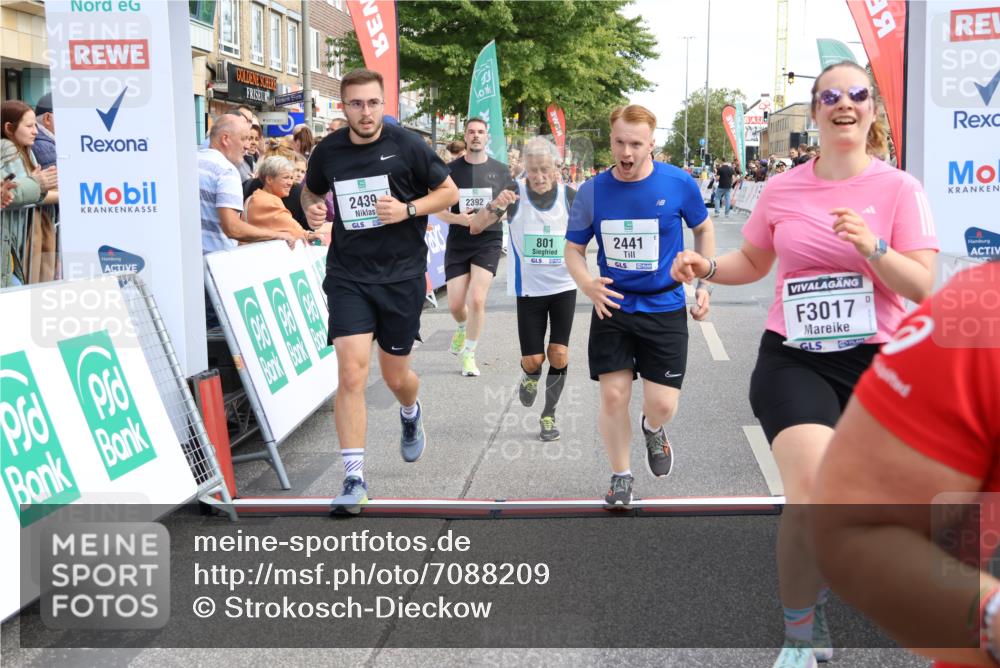 15.09.2024 - PSD Bank Halbmarathon Strokosch-Dieckow http://msf.ph/oto/7088209 15.09.2024 12:28:37 Ziel 2392, 2439, 2441, 3017, 3073, 3121, 3225, 3274, 3327 meine-sportfotos.de
