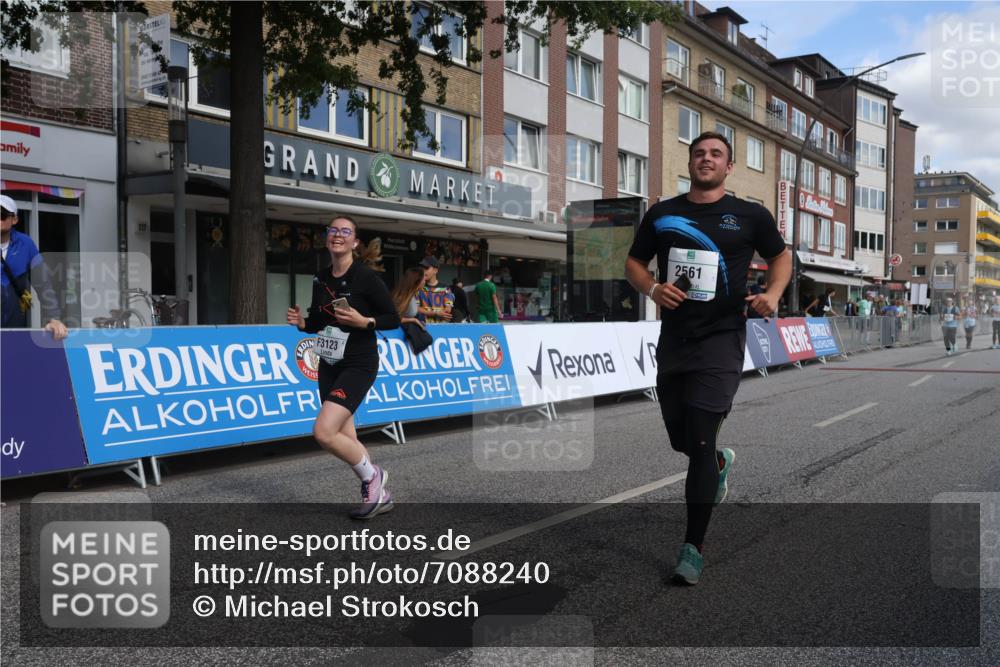 15.09.2024 - PSD Bank Halbmarathon Michael Strokosch http://msf.ph/oto/7088240 15.09.2024 12:38:44 Ziel 2285, 3123, 3332, 3333, 3381 meine-sportfotos.de