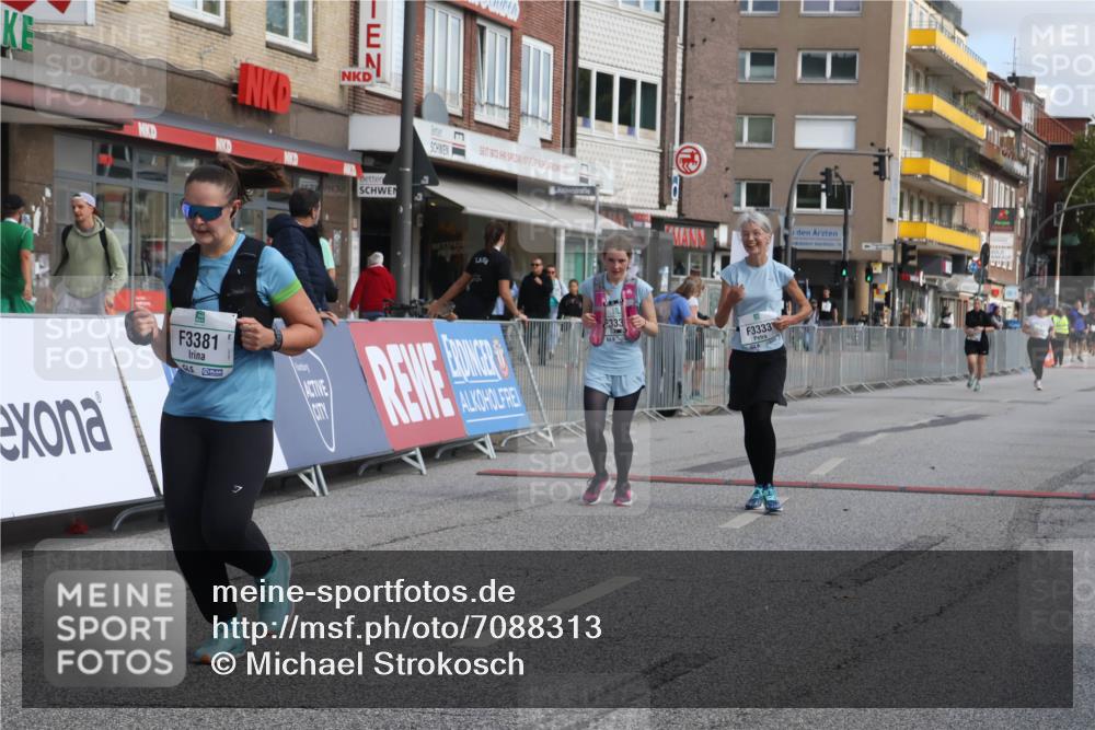15.09.2024 - PSD Bank Halbmarathon Michael Strokosch http://msf.ph/oto/7088313 15.09.2024 12:38:51 Ziel 3123, 3332, 3333, 3381 meine-sportfotos.de