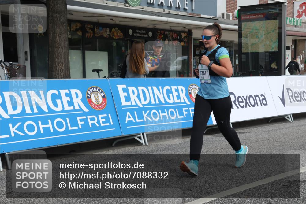 15.09.2024 - PSD Bank Halbmarathon Michael Strokosch http://msf.ph/oto/7088332 15.09.2024 12:38:52 Ziel 3123, 3332, 3333, 3381 meine-sportfotos.de