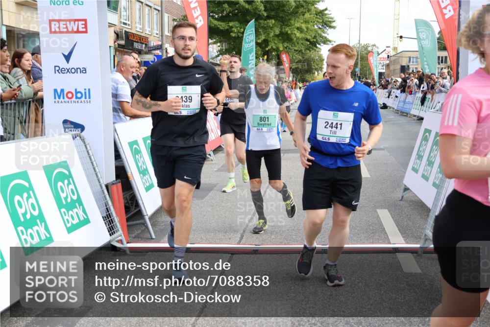 15.09.2024 - PSD Bank Halbmarathon Strokosch-Dieckow http://msf.ph/oto/7088358 15.09.2024 12:28:37 Ziel 2392, 2439, 2441, 3017, 3073, 3121, 3225, 3274, 3327 meine-sportfotos.de