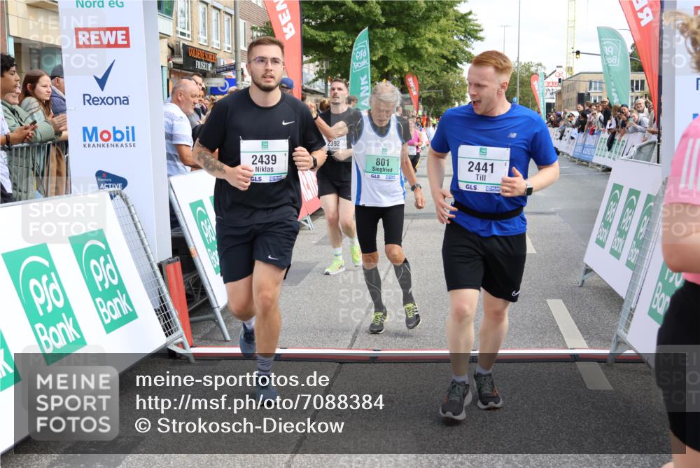 15.09.2024 - PSD Bank Halbmarathon Strokosch-Dieckow http://msf.ph/oto/7088384 15.09.2024 12:28:37 Ziel 2392, 2439, 2441, 3017, 3073, 3121, 3225, 3274, 3327 meine-sportfotos.de