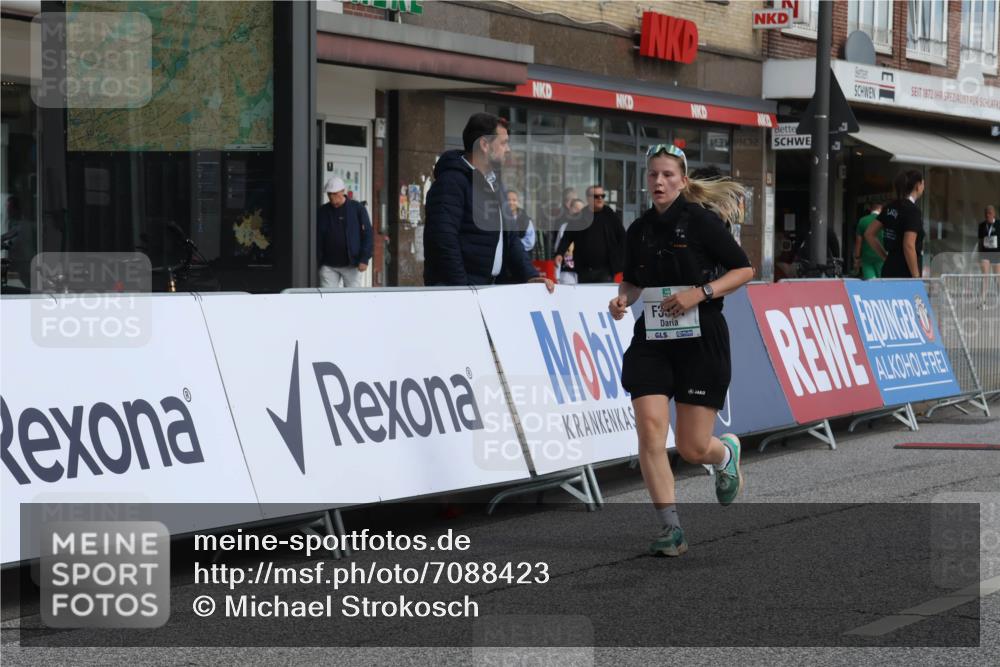 15.09.2024 - PSD Bank Halbmarathon Michael Strokosch http://msf.ph/oto/7088423 15.09.2024 12:39:05 Ziel 2523, 2954, 3367 meine-sportfotos.de
