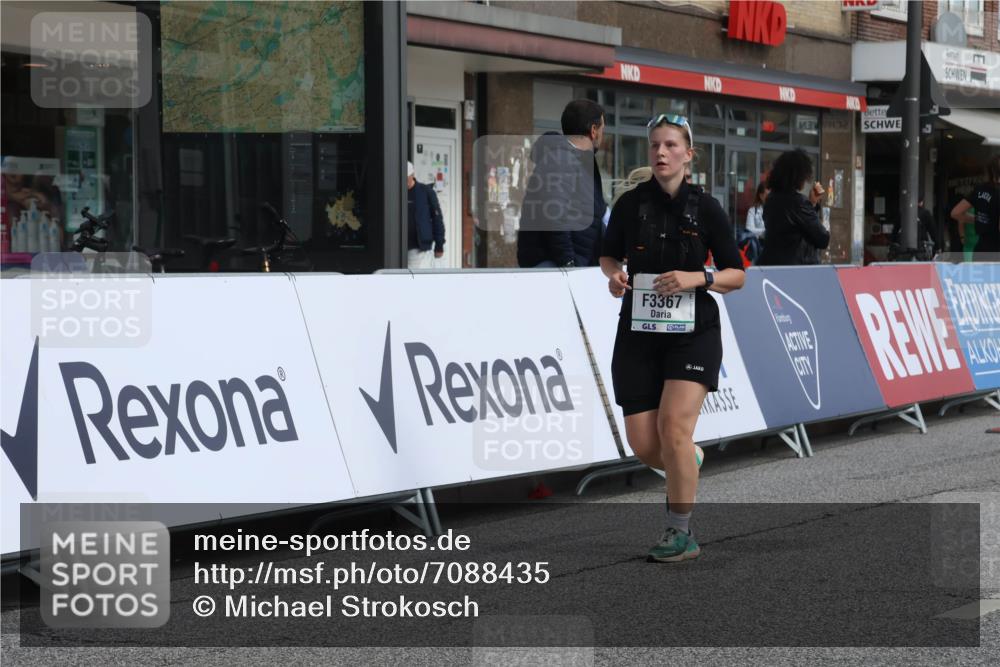 15.09.2024 - PSD Bank Halbmarathon Michael Strokosch http://msf.ph/oto/7088435 15.09.2024 12:39:05 Ziel 2523, 2954, 3367 meine-sportfotos.de