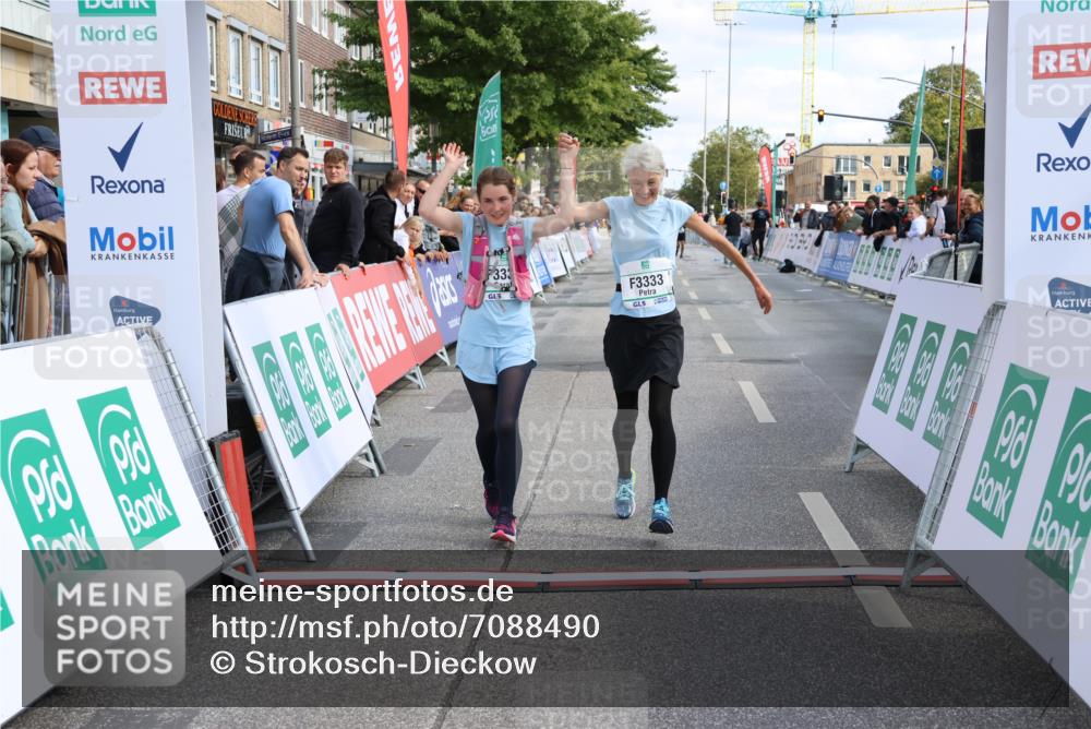 15.09.2024 - PSD Bank Halbmarathon Strokosch-Dieckow http://msf.ph/oto/7088490 15.09.2024 12:39:16 Ziel 3123, 3332, 3333, 3381 meine-sportfotos.de