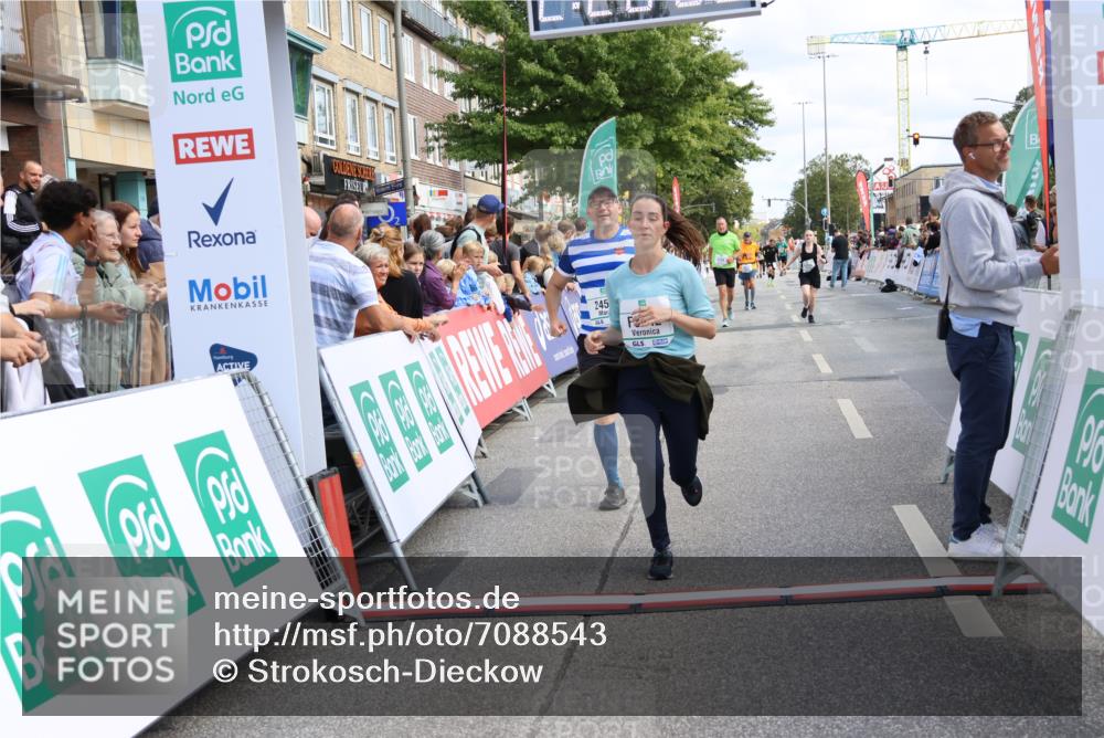 15.09.2024 - PSD Bank Halbmarathon Strokosch-Dieckow http://msf.ph/oto/7088543 15.09.2024 12:28:57 Ziel 2458, 2715, 3442 meine-sportfotos.de