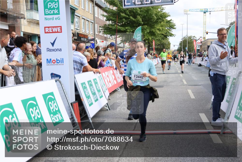 15.09.2024 - PSD Bank Halbmarathon Strokosch-Dieckow http://msf.ph/oto/7088634 15.09.2024 12:28:58 Ziel 2108, 2458, 2715, 3442 meine-sportfotos.de