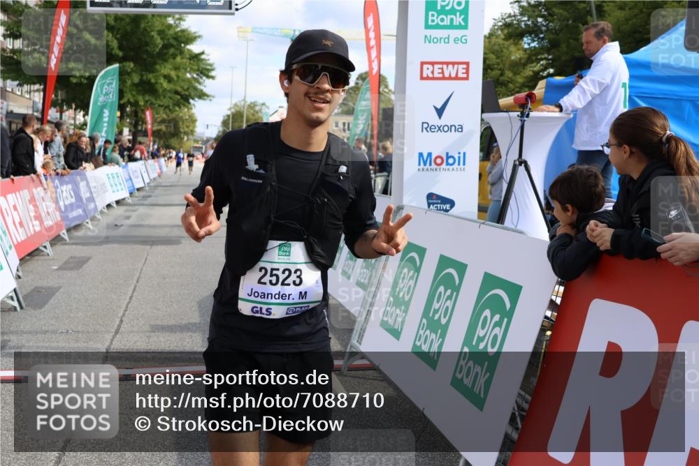 15.09.2024 - PSD Bank Halbmarathon Strokosch-Dieckow http://msf.ph/oto/7088710 15.09.2024 12:39:39 Ziel 2523, 2954, 3367 meine-sportfotos.de